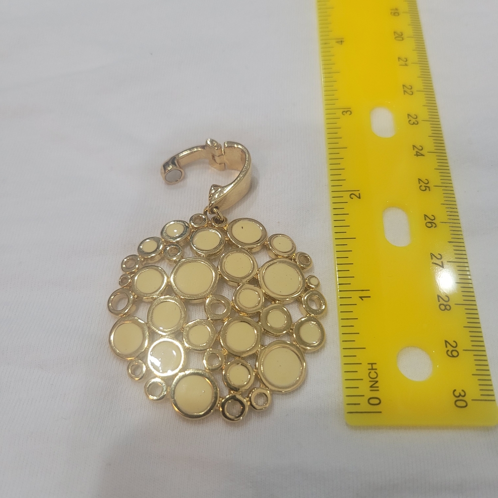 Premier Designs Gold and Cream Circle Brooch